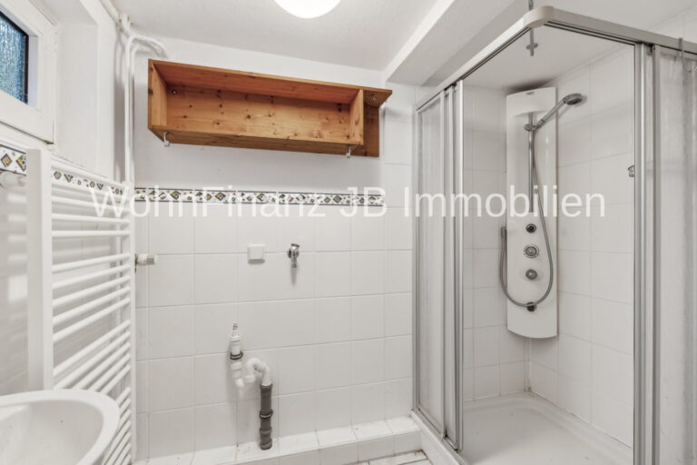 Badezimmer KG