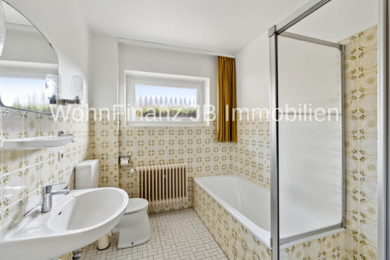 Badezimmer EG