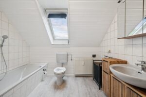WE03: Badezimmer