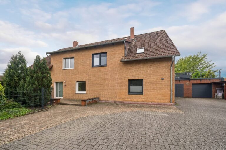 Straßenansicht